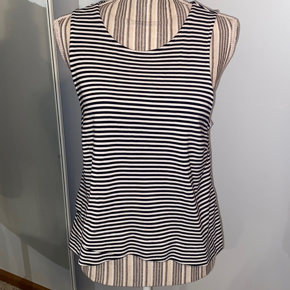 Banana Republic . Striped Top. Size Medium .
